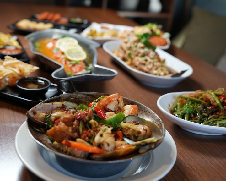 Thai seafood, curries and sharing dishes at Addie's Thai Cafe