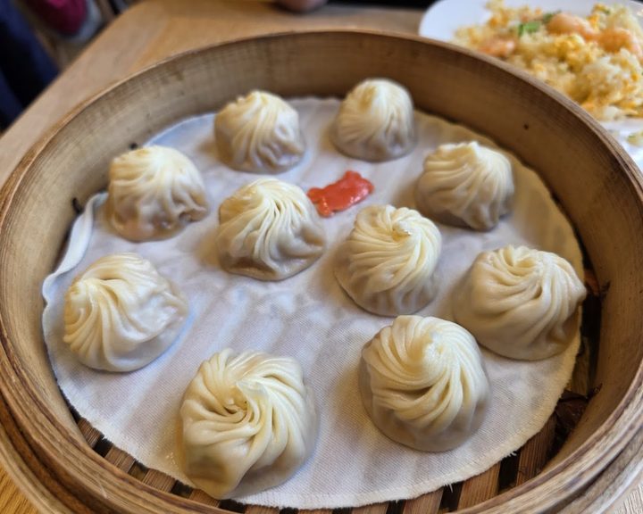Xiao long bao and Taiwanese dishes at Din Tai Fung Canary Wharf