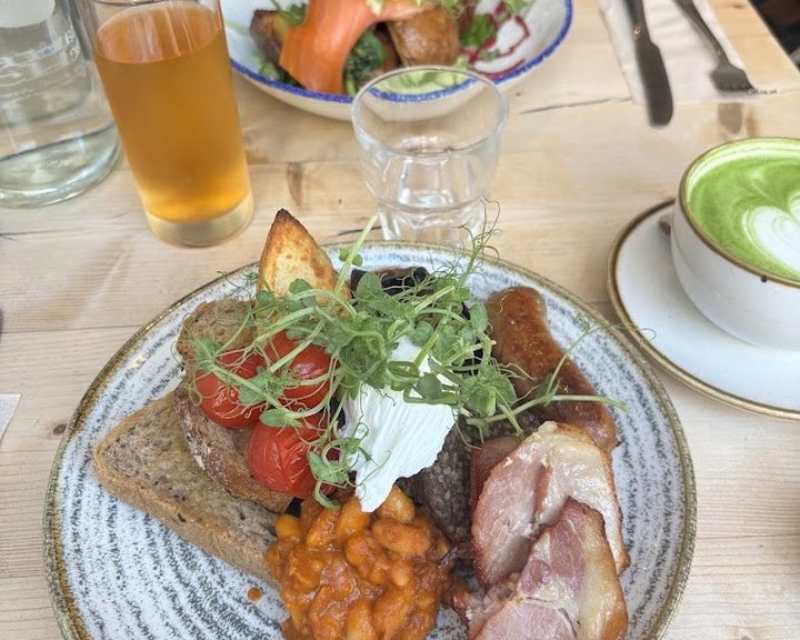Scottish brunch dish at Edinburgh Larder Cafe on Blackfriars Street
