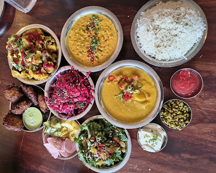 Colourful vegan curries and sharing dishes at Amrutha Honor Oak