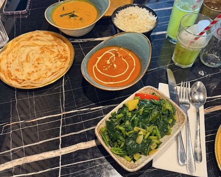 South Indian dosas, curries and chutneys at Puraan vegetarian restaurant