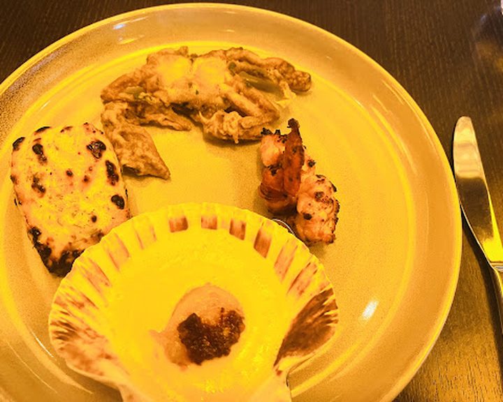 A colourful contemporary Indian tasting plate at Purple Poppadom in Cardiff