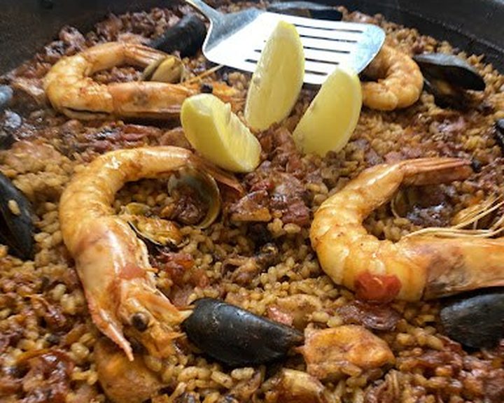 Seafood paella with prawns and mussels at Escocesa in Stoke Newington