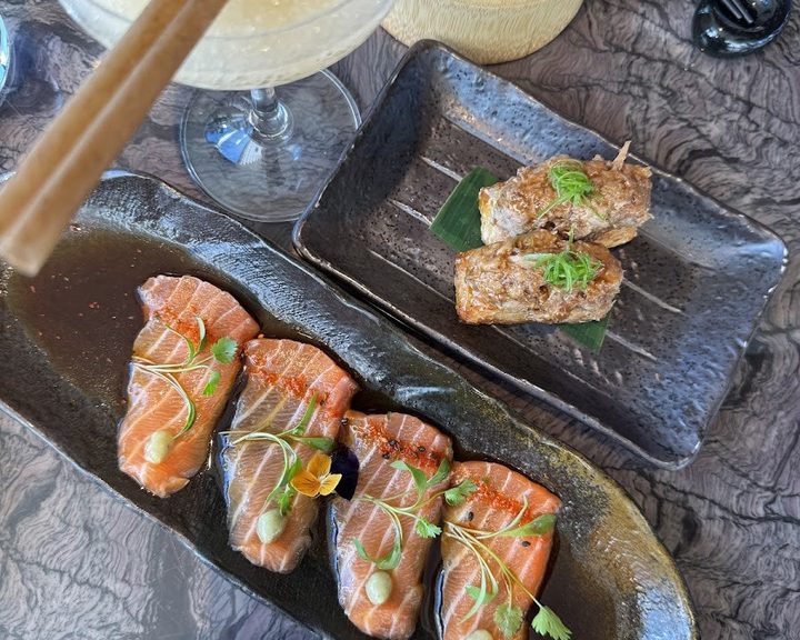 Japanese-Mexican sushi dishes at Los Mochis London City