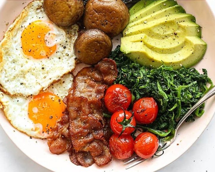 A traditional cooked breakfast with toast at Quick & Plenty Cafe
