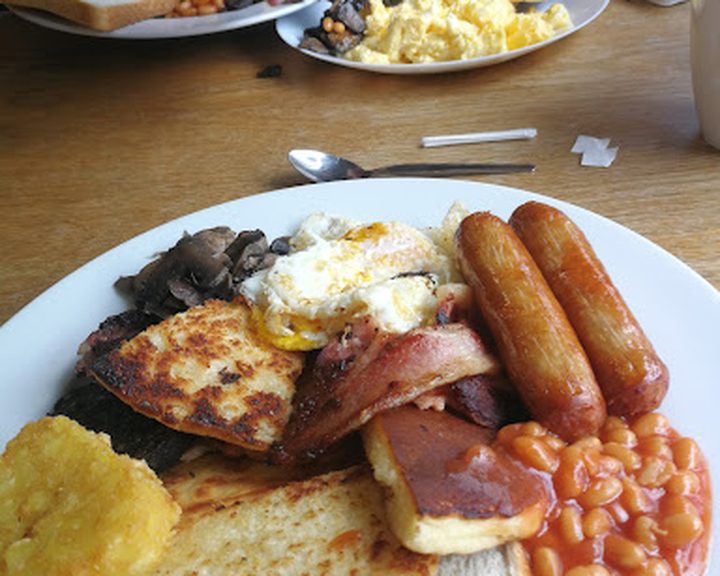 A cooked breakfast plate at Peppercorn Cafe Belfast