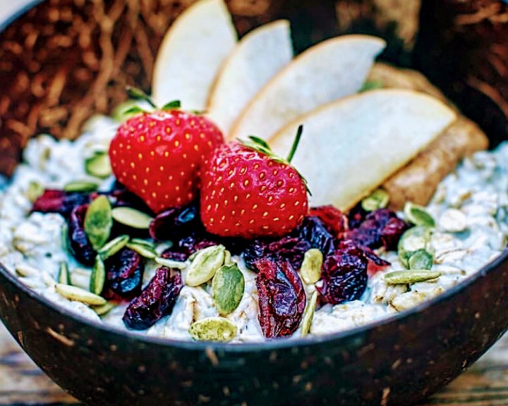 Colourful brunch and healthy cafe dishes at Les Filles Lancaster Gate