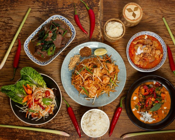 Thai curry and starters at Paolina's Thai Cafe