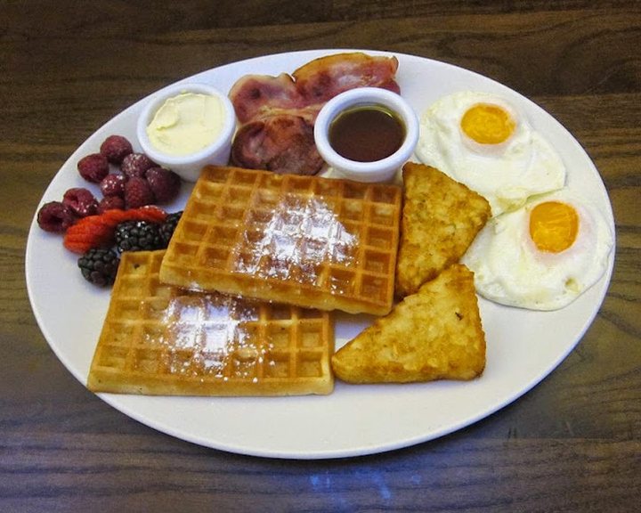 Breakfast and café dishes at Cafe Parisienne on Lavender Hill