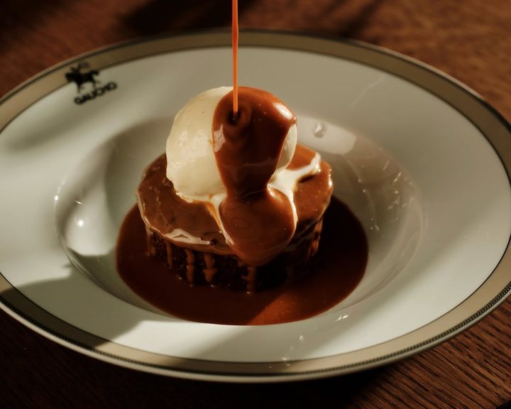 Gaucho autumn dessert with ice cream and sauce